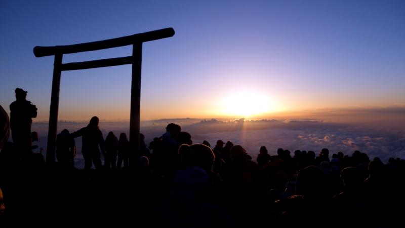 Featured image of post Climbing Mount Fuji: The Daylight