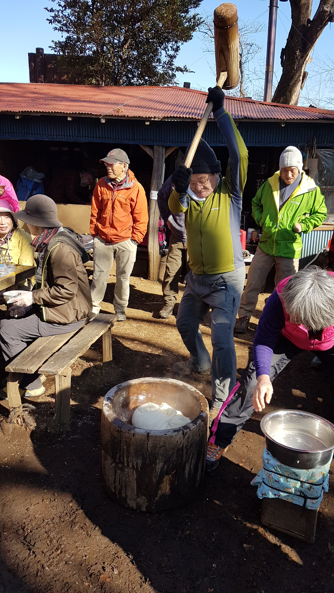 Making mochi